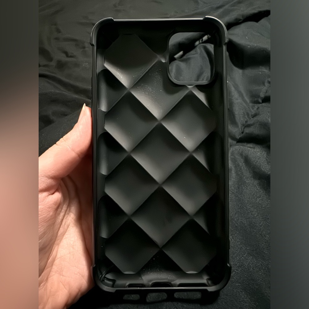 IPhone 11 Pro Max Case - Picture 3 of 3
